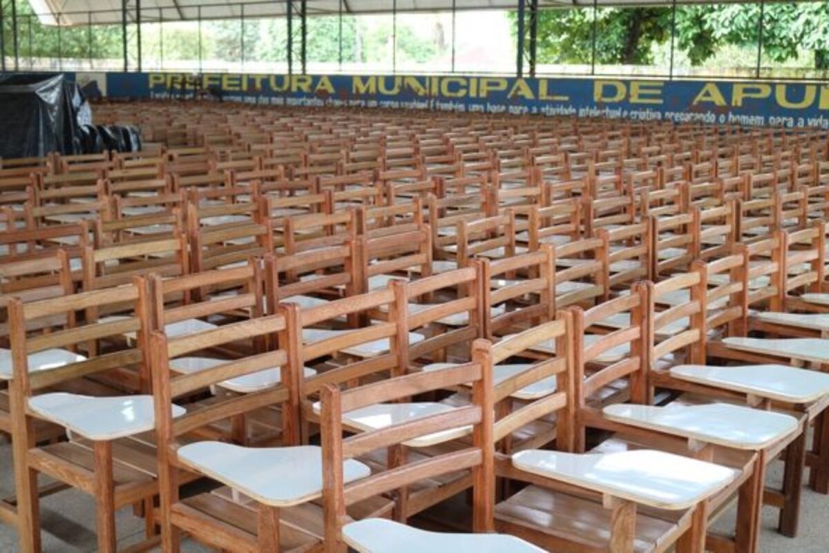 Moveis para escolas municipais - Prefeitura Municipal de Apuí | Amazonas